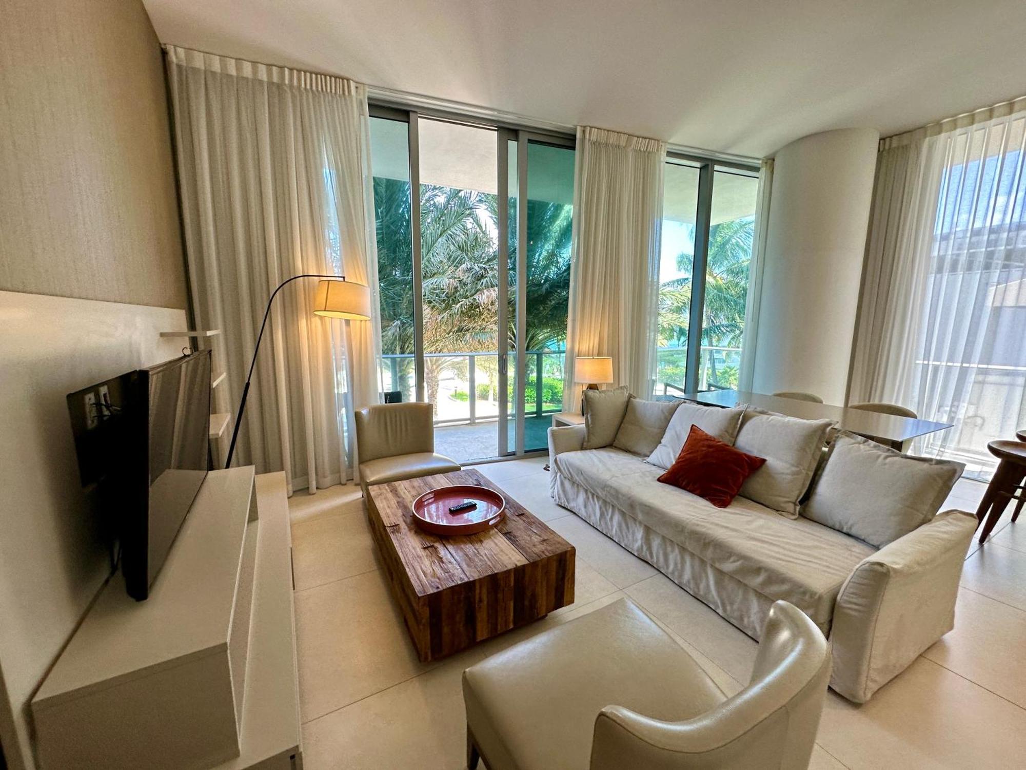 Mvr Beachfront Hollywood